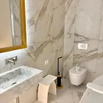 Le Gemme Luxury Apartment