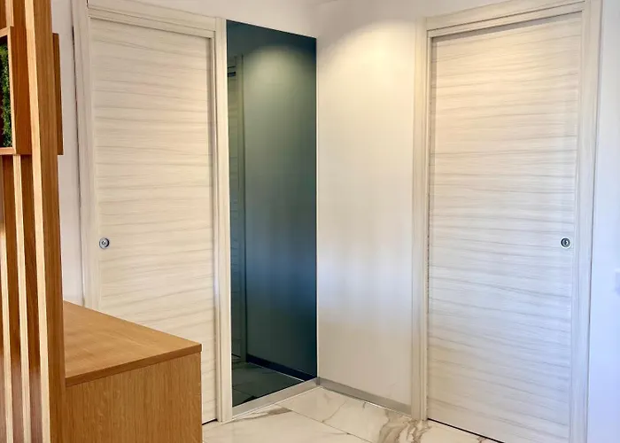 Le Gemme Luxury ザンブローネ